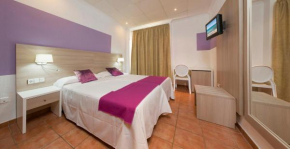  Hostal Adelino  Сан-Антонио-Абад